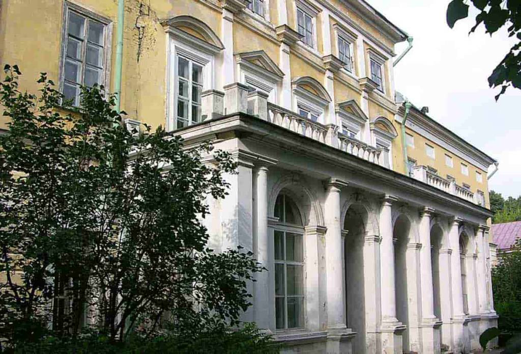 Усадьба Знаменское-Садки (Москва)Усадьба Люблино (Москва)
